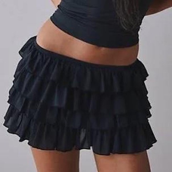 NWT‎ Out From Under Cammy Ruffle Trim Micro Skort Black - Picture 1 of 2